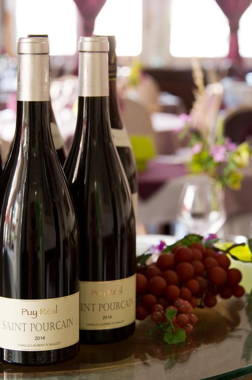 Logis Hotel-Restaurant Le Chene Vert Сен-Пурсен-сюр-Сьюль Экстерьер фото