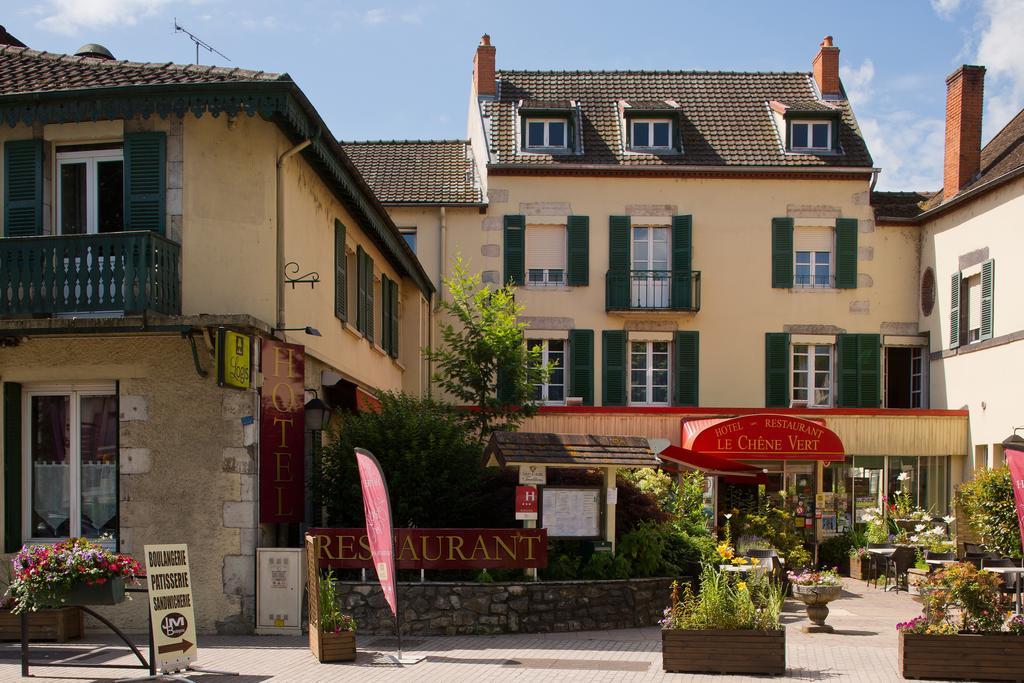 Logis Hotel-Restaurant Le Chene Vert Сен-Пурсен-сюр-Сьюль Экстерьер фото